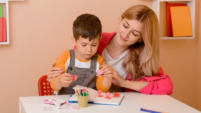 How to Choose the Right ABA Therapist for Your Child